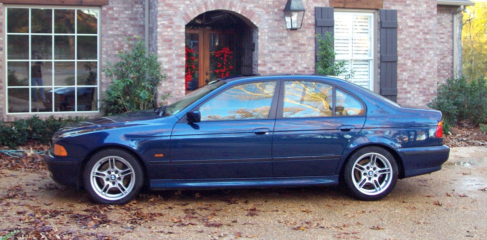 2000 BMW 540i